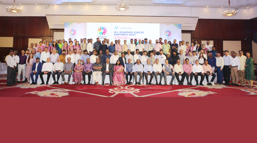 Around 100 HLL partners from across the country, with Dr. Anitha Thampi, Chairperson & Managing Director, HLL, Ajit N., Director (Marketing), and Ramesh P., Director (Finance), at the Diamond Jubilee Partners Meet, ‘Samanvaya 2026’.